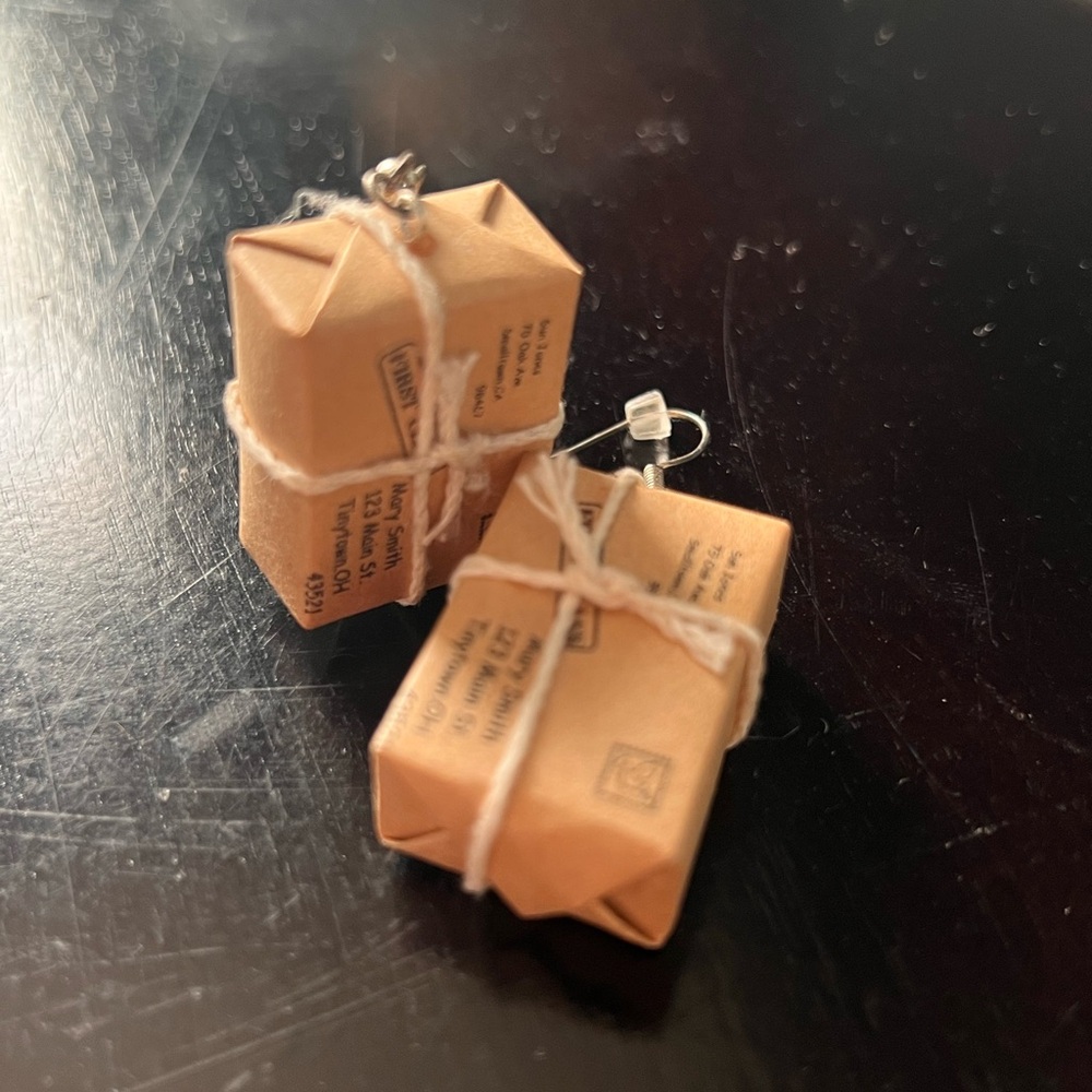 Fun/Unique Box Earrings - Picture 3 of 3